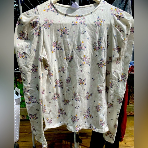 Zara Other - Long sleeves top with puffy sleeves. Zara size 11-12 /152 cm